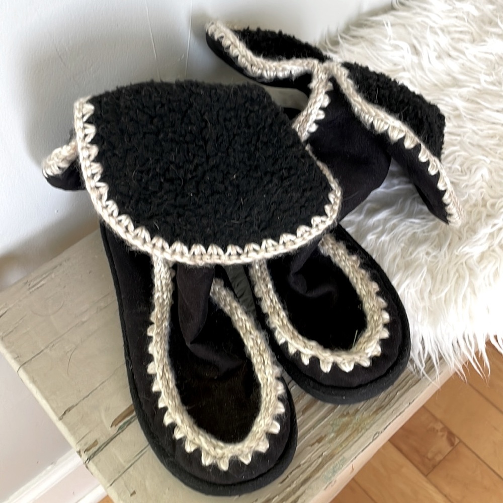 Vintage Unlisted Black Suede Crocheted Fold-over Western Booties Slippers Size 8 - Picture 2 of 4